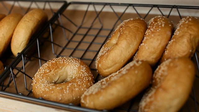Video Reference: Dish, Food, Cuisine, Bagel, Ingredient, Baked goods, Baking, Bread, Doughnut, Dessert
