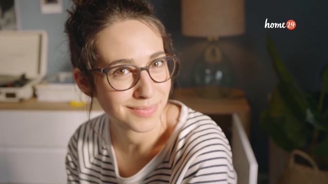 Video Reference: Eyewear, Glasses, Hair, Face, Eyebrow, Forehead, Nose, Hairstyle, Chin, Vision care, Person