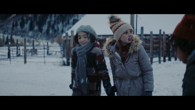 Video Reference: Photograph, Winter, Snow, Fun, Snapshot, Freezing, Photography, Human, Headgear, Screenshot