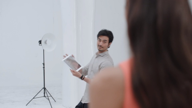 Video Reference: person, adult, man, people, holding, male