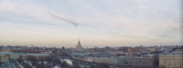 Video Reference: Sky, Metropolitan area, Urban area, City, Cityscape, Daytime, Cloud, Landmark, Human settlement, Metropolis