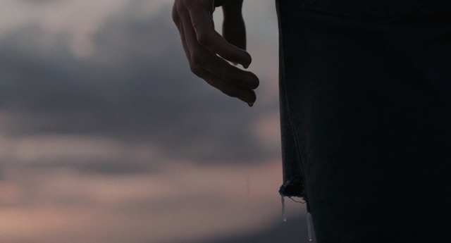 Video Reference: sky, cloud, hand, atmosphere, meteorological phenomenon, darkness