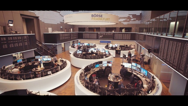 Video Reference: Building, Architecture, Shopping mall, Interior design, Mixed-use, City, Urban design, Convention center