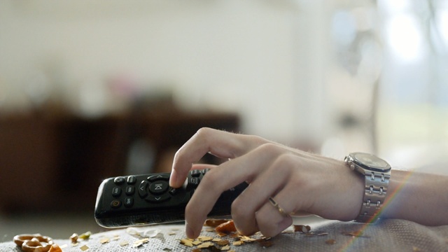 Video Reference: Hand, Finger, Nail, Electronic device, Fashion accessory, Rock, Snack