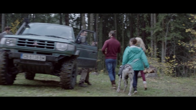 Video Reference: Vehicle, Off-roading, Car, Off-road vehicle, Recreation, Sport utility vehicle, Wildlife, Compact sport utility vehicle, Mud