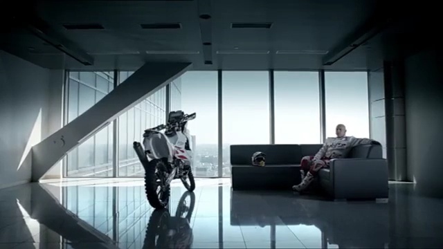 Video Reference: Pc game, Architecture, Photography, Screenshot, Glass, Machine