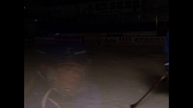 Video Reference: Black, Darkness, Light, Lighting, Sky, Floor, Line, Night, Flooring, Automotive lighting