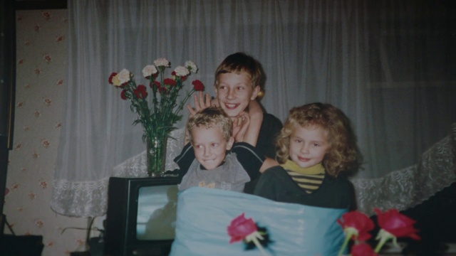 Video Reference: Floral design, Flower Arranging, Floristry, Art, Fun, Flower, Iris, Plant, Smile, Event