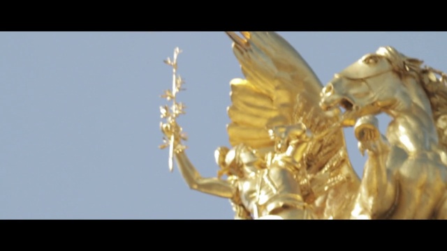 Video Reference: Gold, Metal, Statue, Organism, Sculpture, Stock photography, Mythology, Bronze, Art, Photography