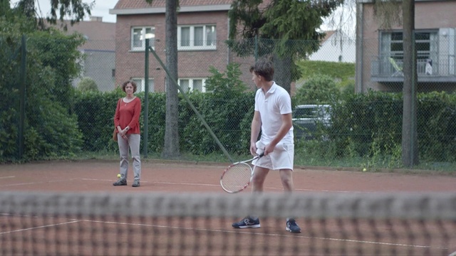 Video Reference: Sports, Soft tennis, Games, Net, Sport venue, Sports equipment, Fun, Ball game, Individual sports, Recreation