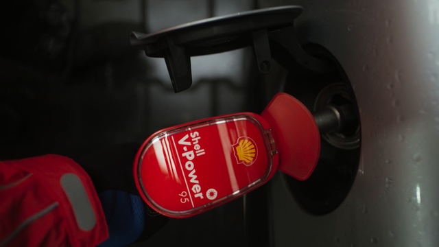 Video Reference: Red, Fire extinguisher