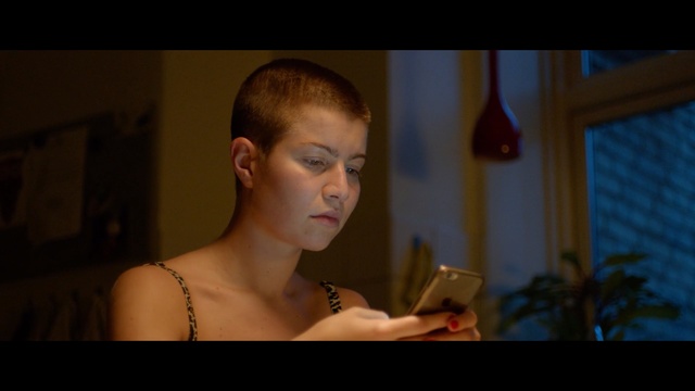 Video Reference: person, beauty, human hair color, girl, lady, hairstyle, eye, fun, darkness, human body