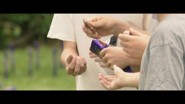 Video Reference: Finger, Photograph, Hand, Nail, Skin, Joint, Gesture, Arm, Interaction, Holding hands