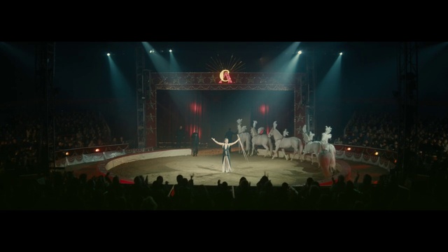 Video Reference: Performance, Entertainment, Stage, Performing arts, Public event, Event, Performance art, Music venue, Darkness, Scene