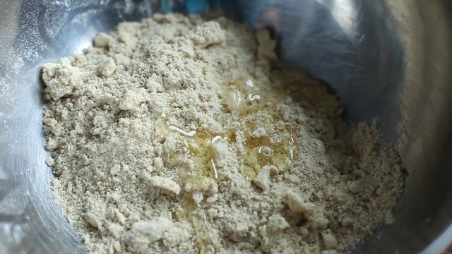 Video Reference: Food, Cuisine, Dish, Ingredient, Graham flour, Whole-wheat flour, Corn starch, Flour, Powder, Gofio