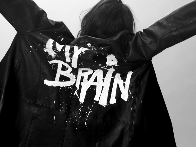 Video Reference: Outerwear, Arm, Sleeve, Gesture, Grey, T-shirt, Style, Cool, Font, Street fashion