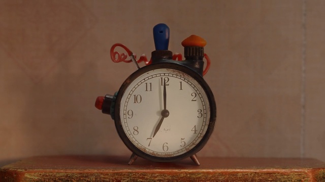 Video Reference: Clock, Alarm clock, Watch, Home accessories, Quartz clock, Still life photography, Stopwatch, Still life, Number, Interior design