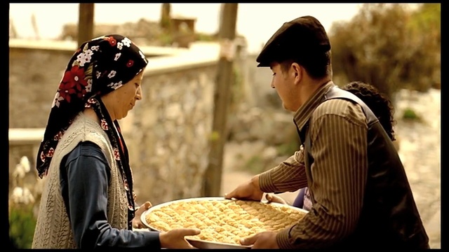 Video Reference: Food, Games, Cuisine, Recreation, Conversation, Dish