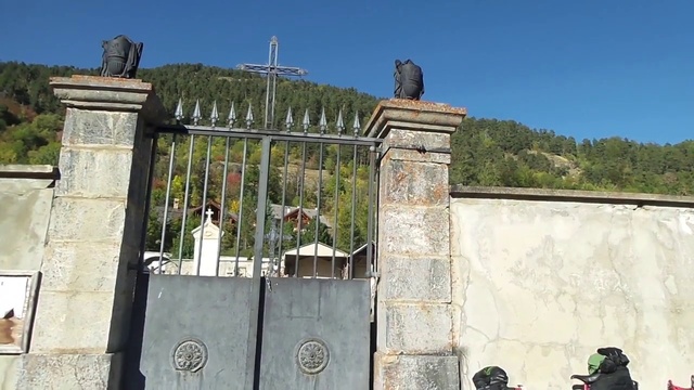 Video Reference: Wall, Building, Historic site