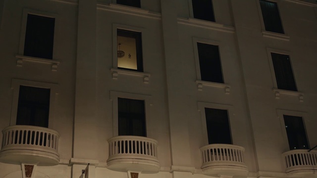 Video Reference: Architecture, Building, Facade, Material property, House, Window, Apartment, Symmetry