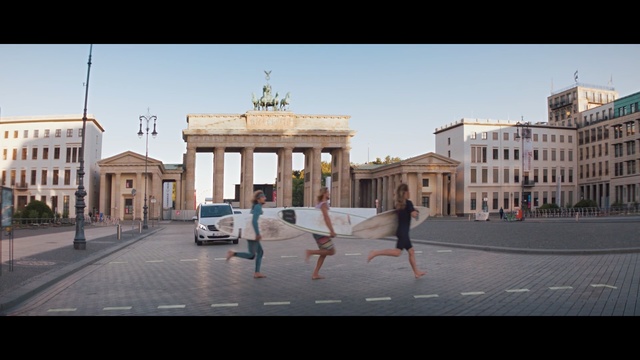 Video Reference: Town square, Town, City, Human settlement, Public space, Building, Plaza, Architecture, Street, Photography