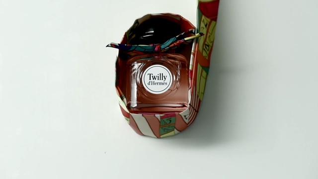 Video Reference: product, product