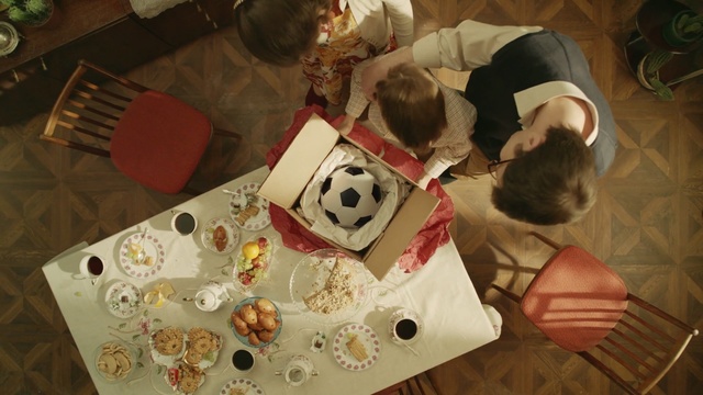 Video Reference: torte, material, recreation, dessert, food