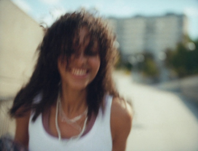 Video Reference: Lip, Shoulder, Smile, Active tank, Flash photography, Jaw, Happy, Eyelash, Street fashion, Layered hair