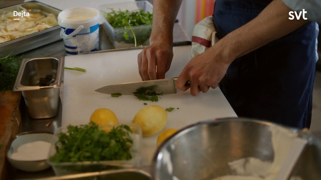 Video Reference: Food, Dish, Cuisine, Ingredient, Cook, Cooking, Recipe, Vegetable, Cruciferous vegetables, Vegetarian food