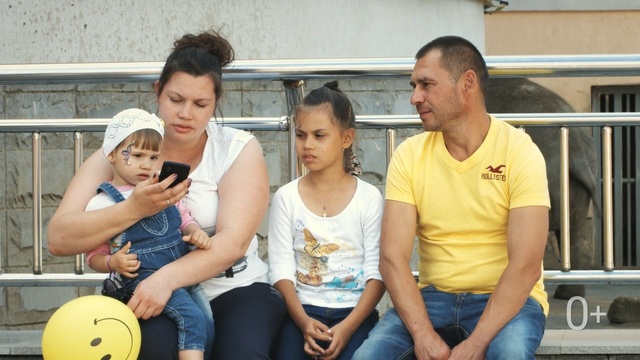 Video Reference: People, Fun, Child, Event, Family, Leisure, Daughter, Person