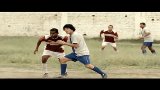 Video Reference: player, sports, football player, team sport, soccer player, day, play, fun, tournament, games, Person