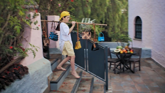 Video Reference: vacation, recreation, backyard, outdoor structure, girl, leisure