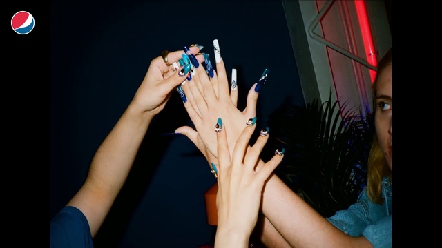 Video Reference: Nail, Finger, Hand, Blue, Nail care, Fun, Arm, Cool, Nail polish, Manicure