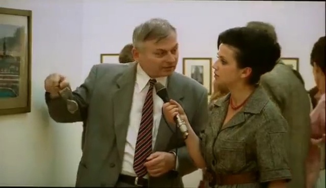 Video Reference: Conversation, Suit, Gesture, Mouth, Interaction, Fun, White-collar worker, Gentleman, Formal wear, Official, Person