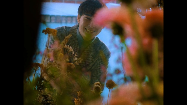 Video Reference: fun, human, event, temple, ceremony, flower, plant, girl, tradition, smile