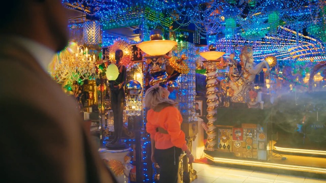 Video Reference: plaza, shop, confectionery