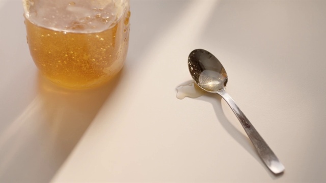 Video Reference: Drink, Spoon, Food, French 75, Cutlery, Champagne cocktail