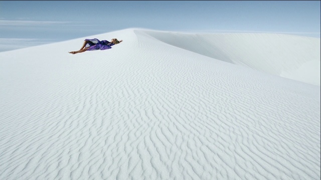 Video Reference: Sand, Natural environment, Desert, White, Dune, Aeolian landform, Erg, Landscape, Singing sand, Sahara