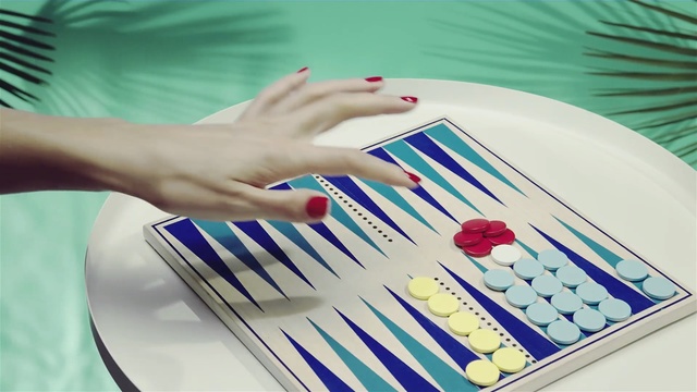 Video Reference: product, nail, finger, hand, material, product, font