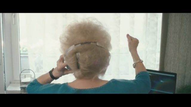 Video Reference: Hair, Head, Hairstyle, Nose, Glasses, Ear, Technology, Photography, Electronic device