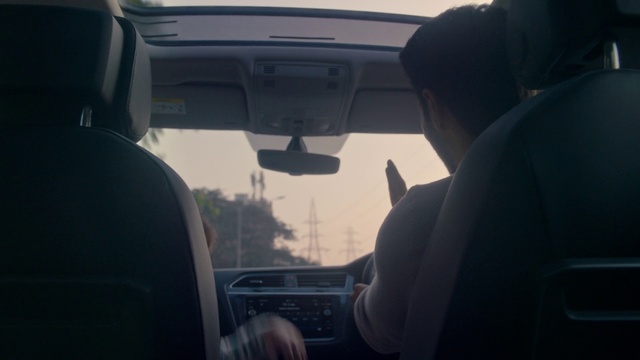 Video Reference: Vehicle, Car, Mode of transport, Driving, Automotive exterior, Family car, Auto part, Vehicle door, Windshield, Mid-size car