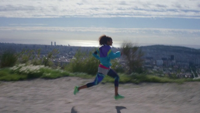 Video Reference: Running, Fun, Recreation, Sky, Jogging, Play, Landscape, Vacation, Cloud, Hill, Person