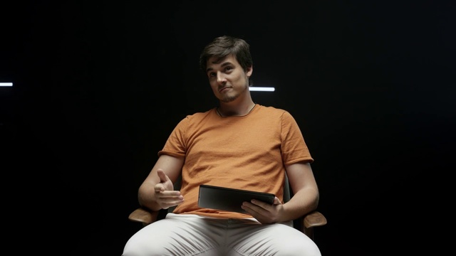 Video Reference: Sitting, Human body