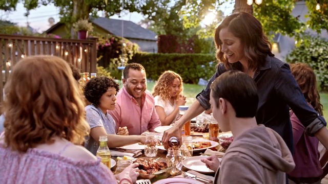 Video Reference: meal, brunch, food, lunch, eating, cuisine, supper, recreation, fun, dish, Person