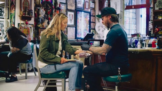 Video Reference: Sitting, Street, Conversation, Photography, Musician, City