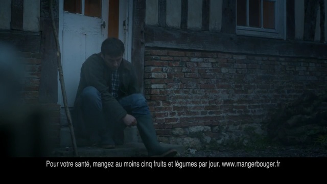 Video Reference: Black, Darkness, Wall, Snapshot, Screenshot, Human, Photography, Movie, Digital compositing, Midnight, Person