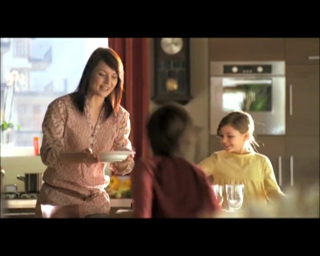 Video Reference: Photograph, Facial expression, Fun, Conversation, Snapshot, Friendship, Youth, Happy, Interaction, Human, Person