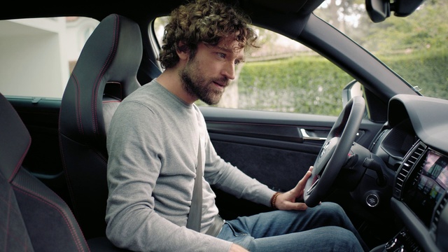 Video Reference: Vehicle door, Vehicle, Car, Steering wheel, Mid-size car, Driving, Family car, Automotive design, Auto part, Steering part