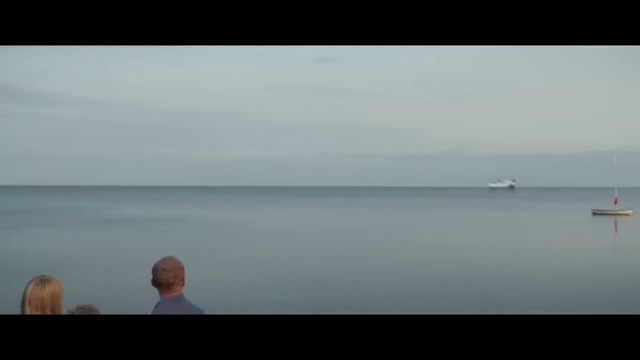 Video Reference: Horizon, Sea, Sky, Ocean, Calm, Atmospheric phenomenon, Water, Coast, Atmosphere, Cloud