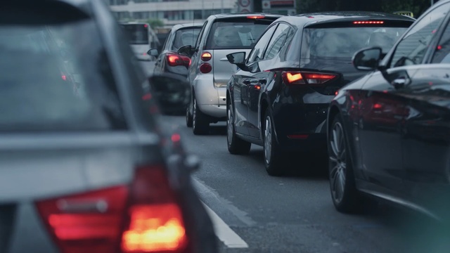 Video Reference: motor vehicle, car, vehicle, mode of transport, transport, luxury vehicle, road, family car, traffic, automotive exterior